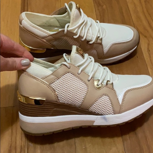 Michael Kors tennis shoes - Picture 2 of 4